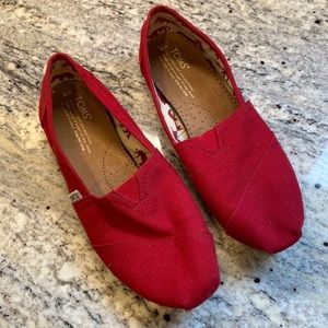 Red Toms